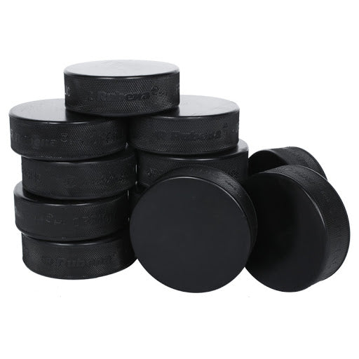 18 Ice Hockey Pucks